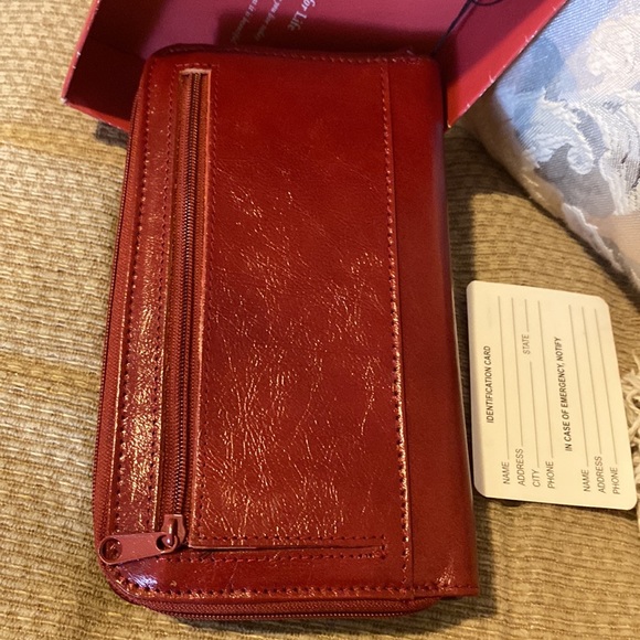 ❤️NWT Rolfs’ Red Spacious & Large Genuine Leather Wallet w/Severo Compartments - Picture 6 of 16